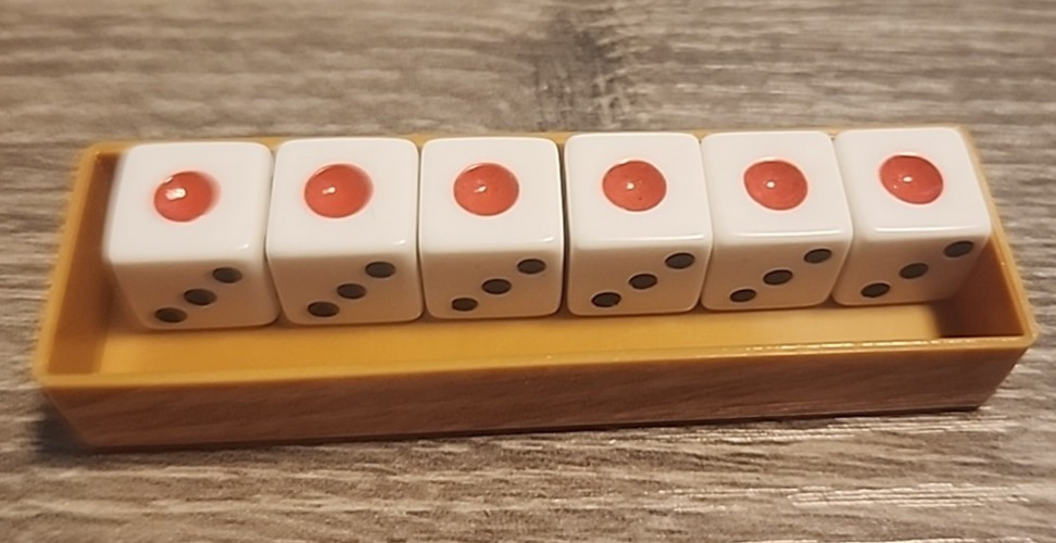 Tenyo (T-72) Flash Dice Missing blue container & Instructions