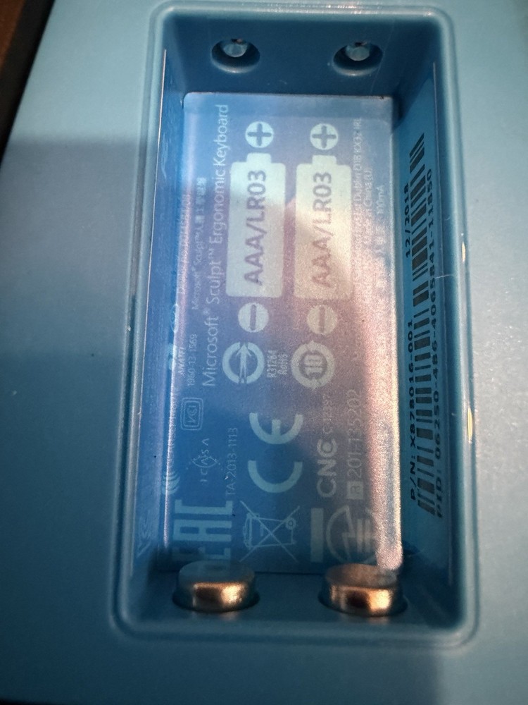 Microsoft Sculpt Ergonomic Keyboard Mouse & Numeric Pad-Set with USB Dongle