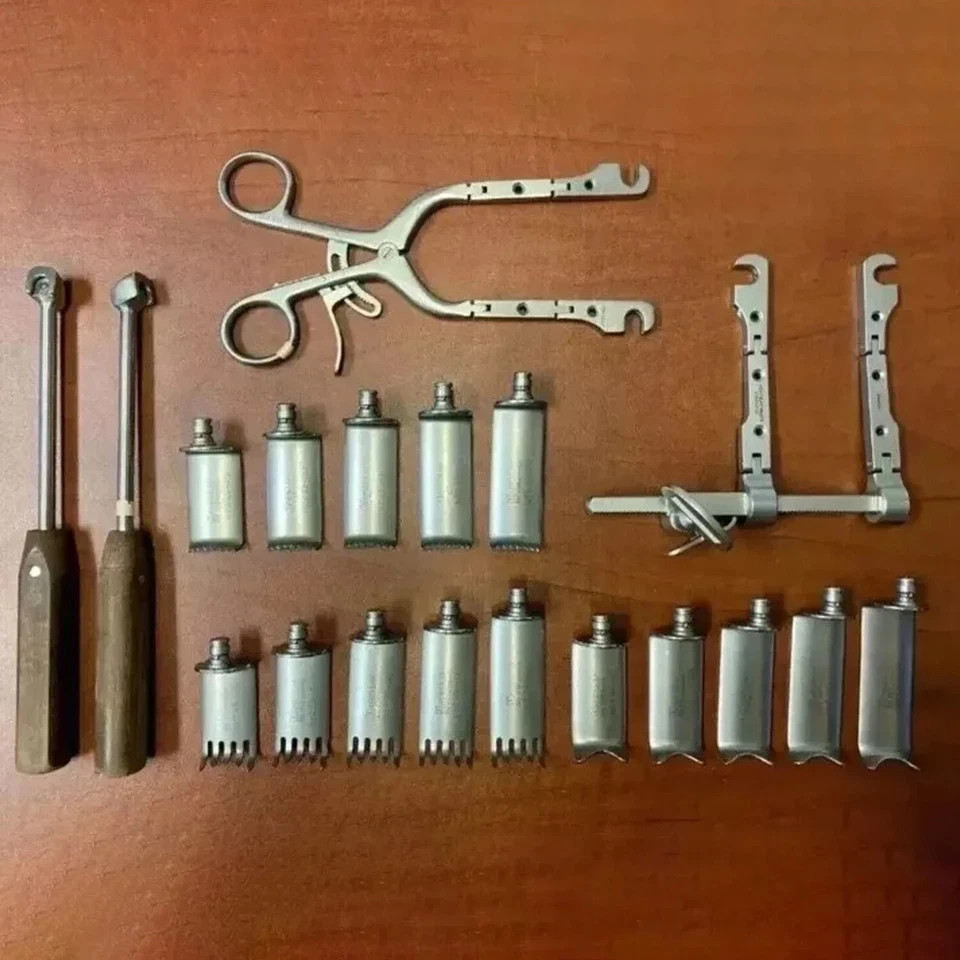 Caspar Cervical Retractor System Set in High Quality