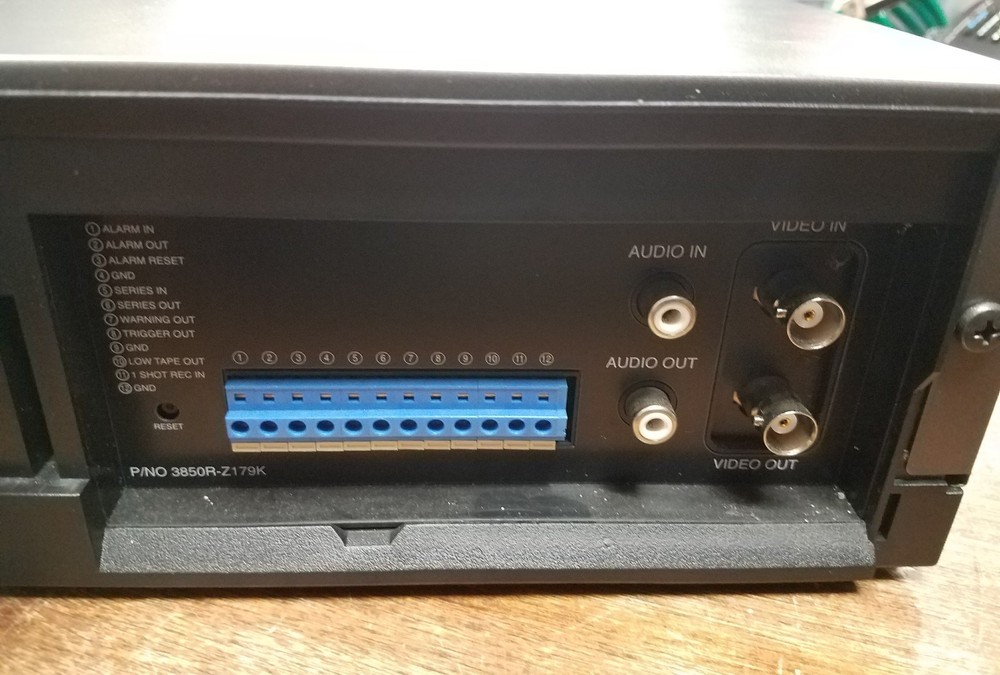 ARM Electronics 30 Hour Real Time 960 Hour Time Lapse Recorder VCR Security