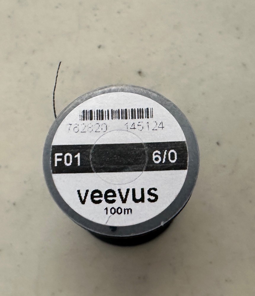 VEEVUS 6/0 Black 100m Thread One Spool