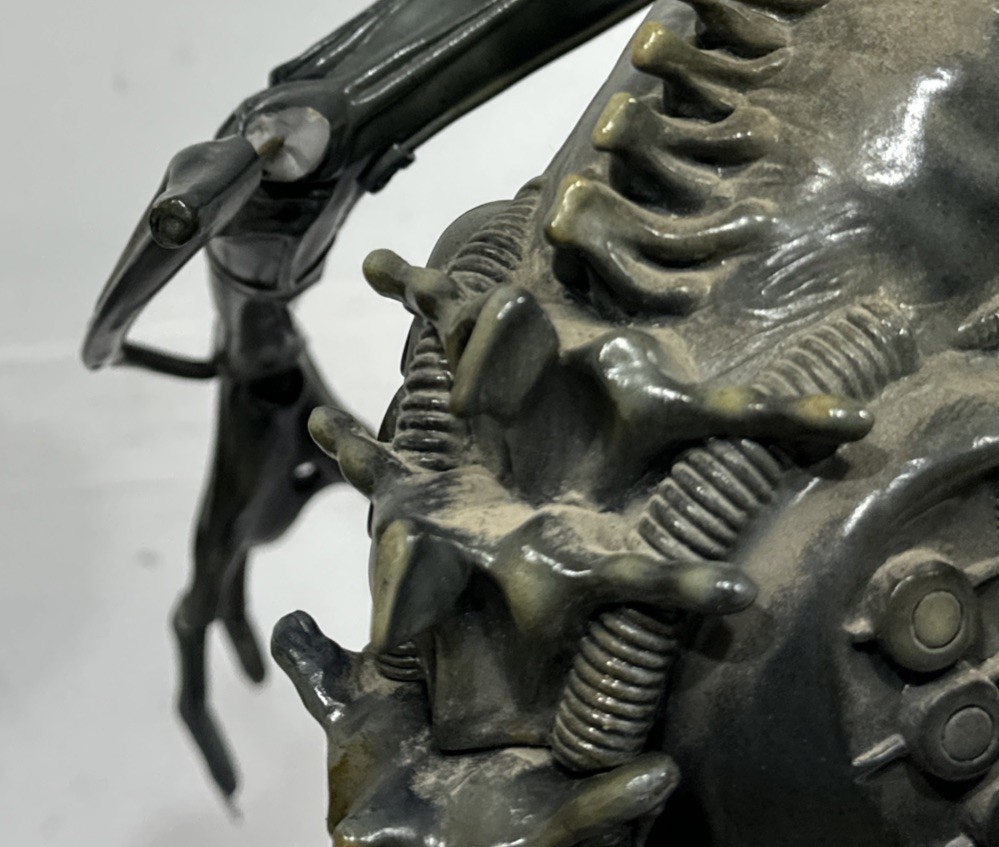 Sideshow Aliens Warrior 1/4 Maquette Premium Format SSC Damaged