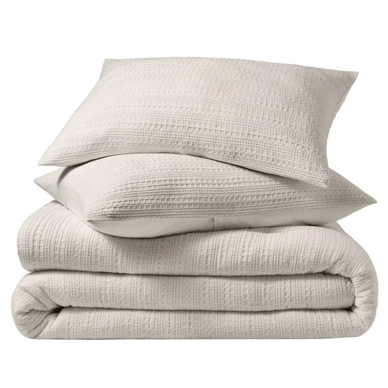 Evergrace 3-Piece Microfiber Comforter Set. Queen Size. Ivory