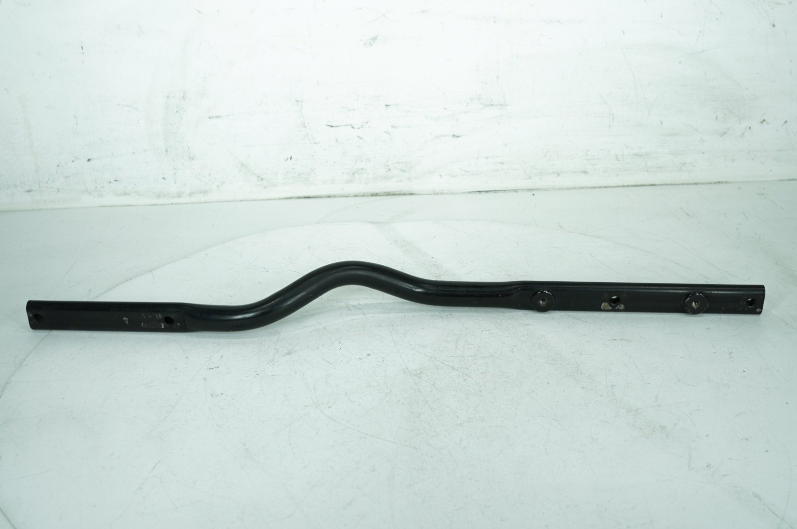 14 Harley Sportster XL883 L OEM Exhaust Muffler Interconnect Bracket Support Bar