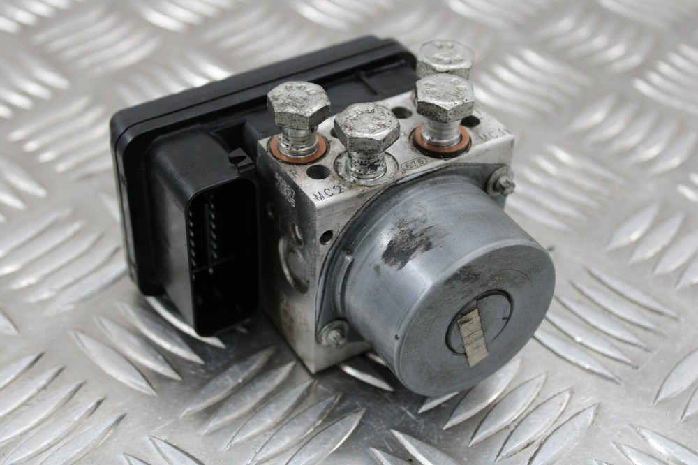 KTM 125 Duke 2018 ABS pump 2017 > 2021