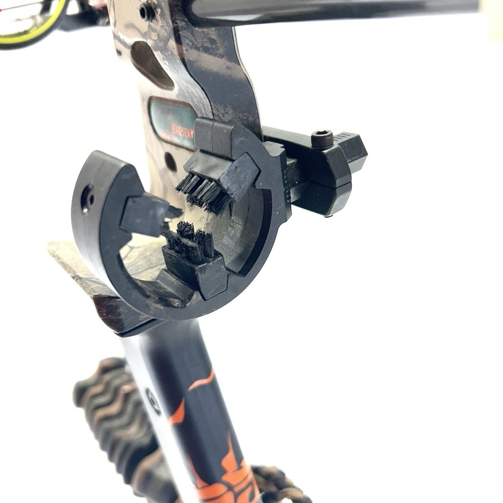 Bear Truth 2 Bow RH 29in / 70lbs.