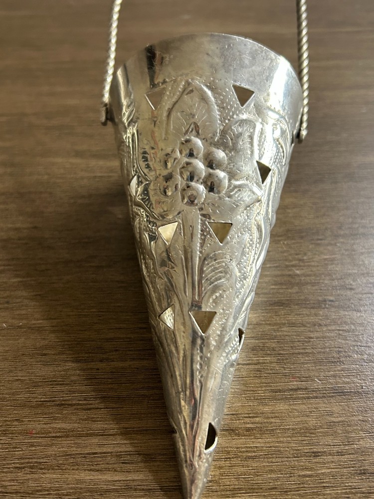 Pair Vintage Silverplate Wall Pocket Vase 5.5" Floral Repousse