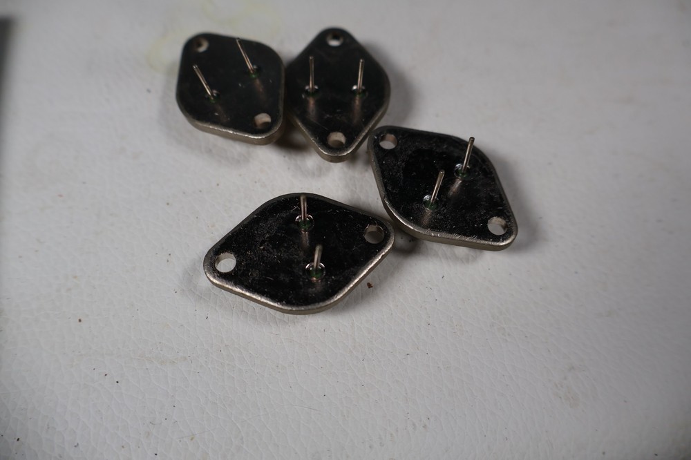 Sansui 7000 Output Transistors 2SC1116. Tested Good