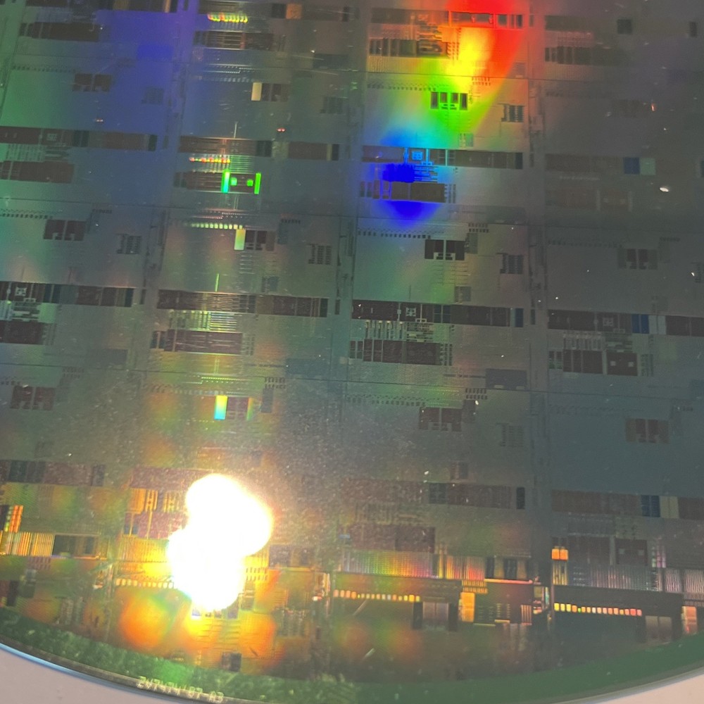 200mm Patterned Silicon Wafers semiconductors Art the Technology