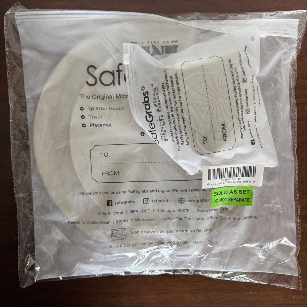 NWT Safe Grabs Safe Pack Bundle: Multi-Purpose Silicone Mat + Butterfly Mitts