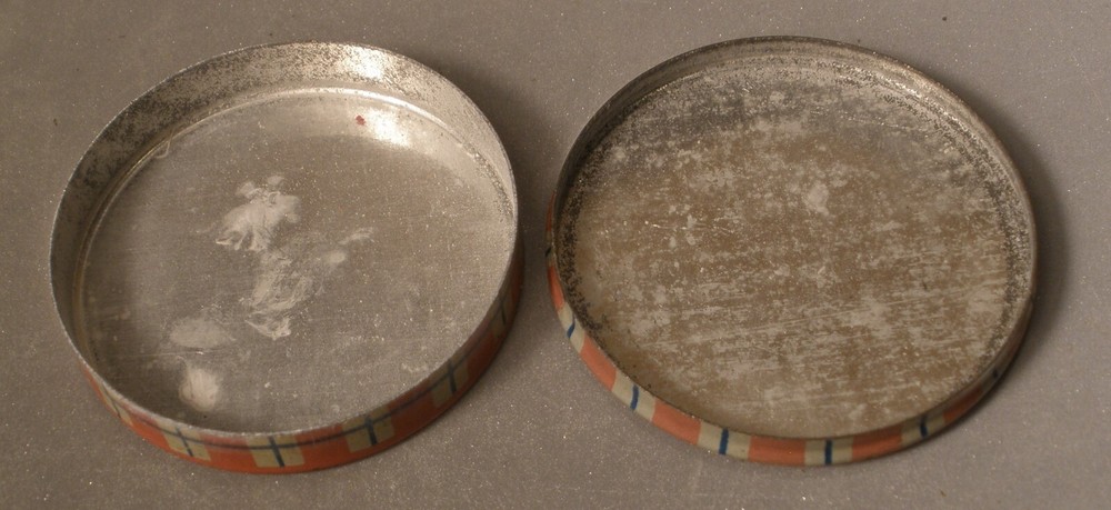 Armand Cold Cream Powder Sample Tin - EMPTY