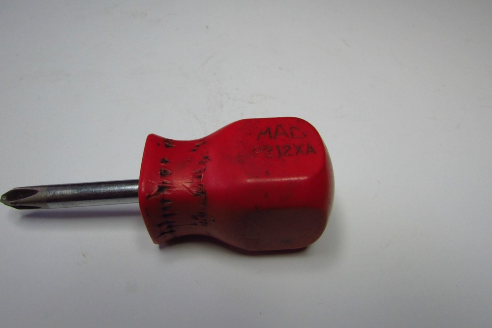 MAC TOOLS #2 PHILLIPS STUBBY SCREWDRIVER - RED - HARD HANDLE - P212XA