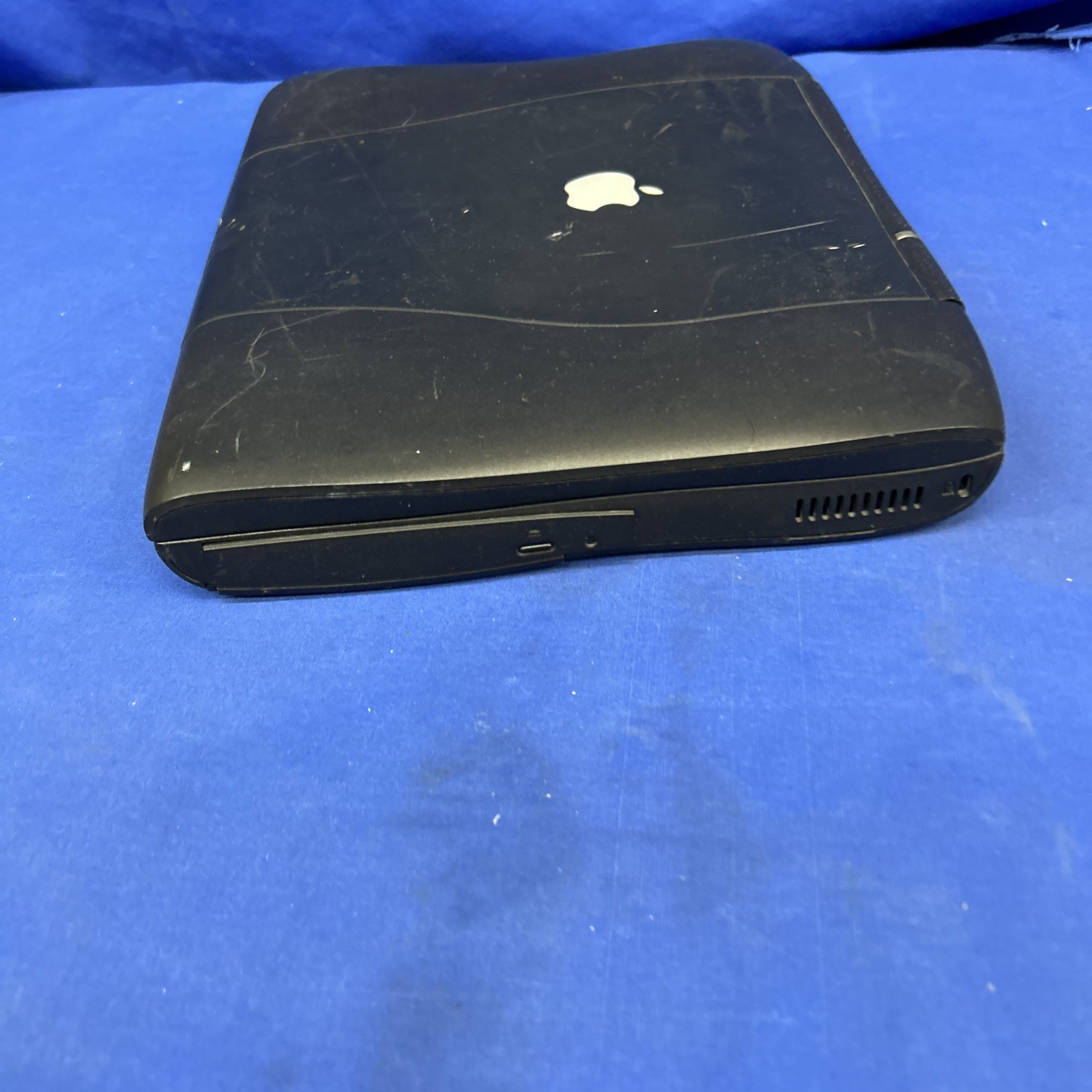 Macintosh Powerbook G3 No power cord Untested