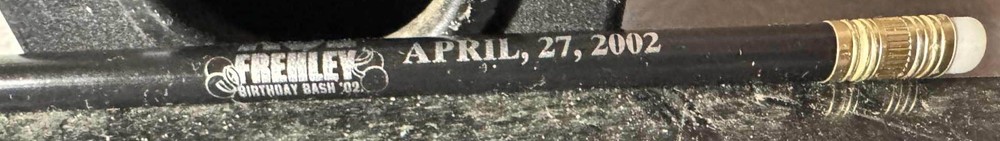 ACE FREHLEY 2002 BIRTHDAY BASH OFFICIAL POSTCARD, PENCIL, PICK, BALLOON SET RARE