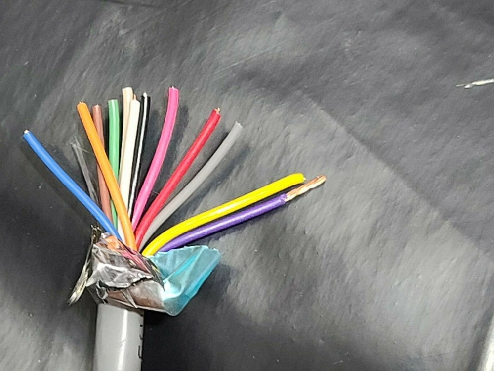 Carol E2041S 18/12C Shielded Security/Communications Cable Riser Gray /25ft