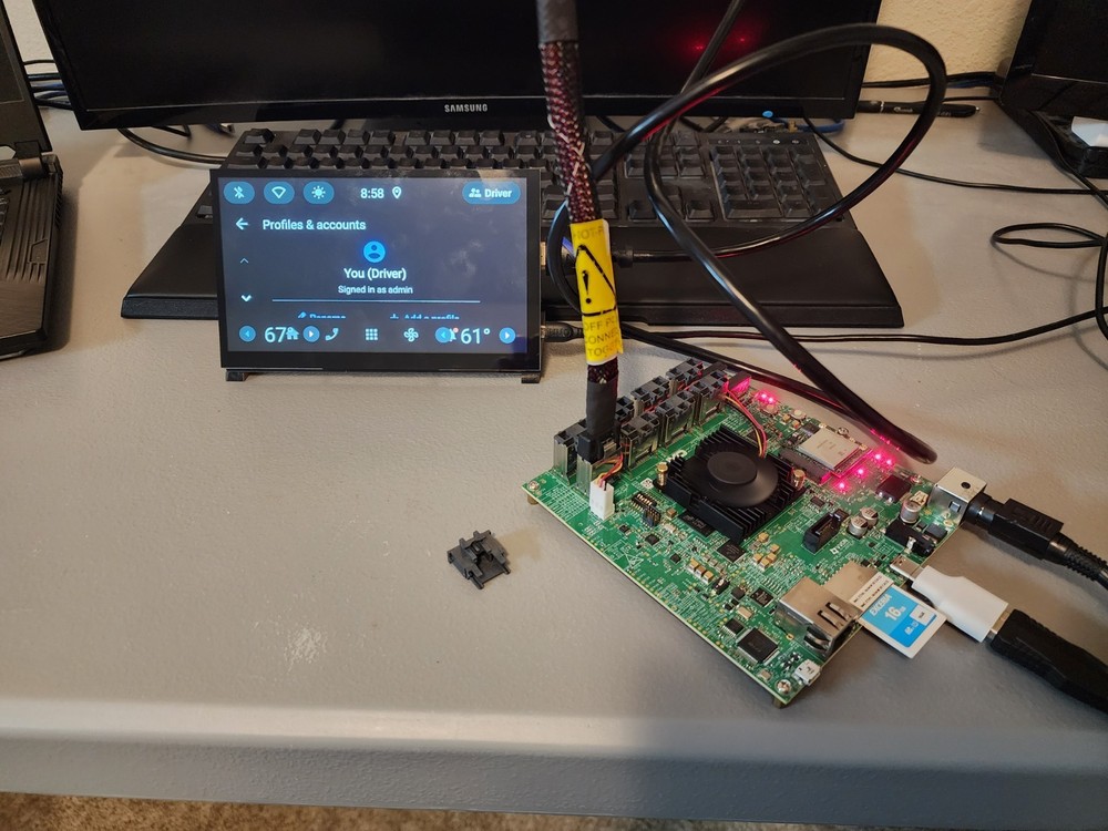 MCIMX8QM-CPU kit (i.MX 8QuadMax Multisensory Enablement Kit (MEK))