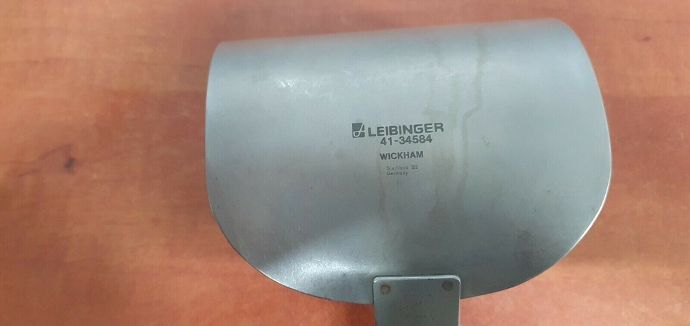 LEIBINGER Retractor 41-34584 WICKHAM STINLESS B2