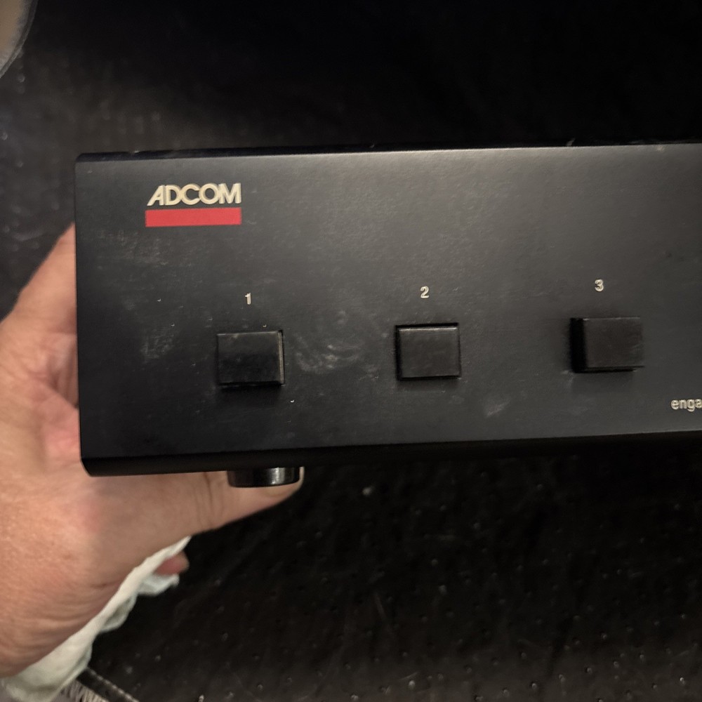 ADCOM Model GFS-3 Speaker Selector with Protection Circuit, Binding Posts