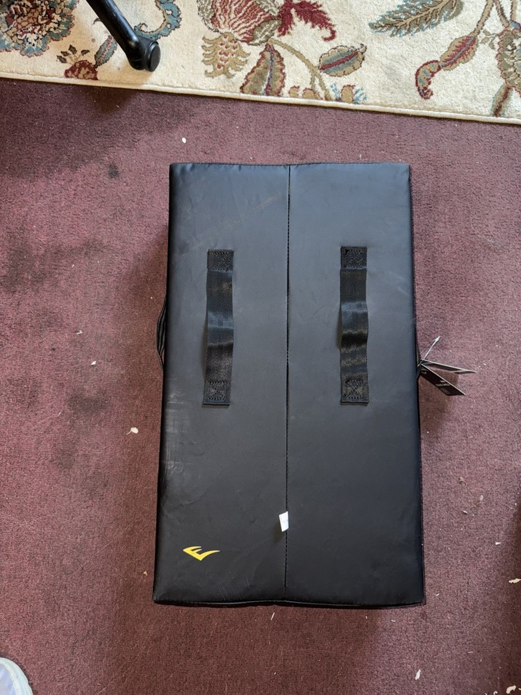 Everlast Strike Shield Black