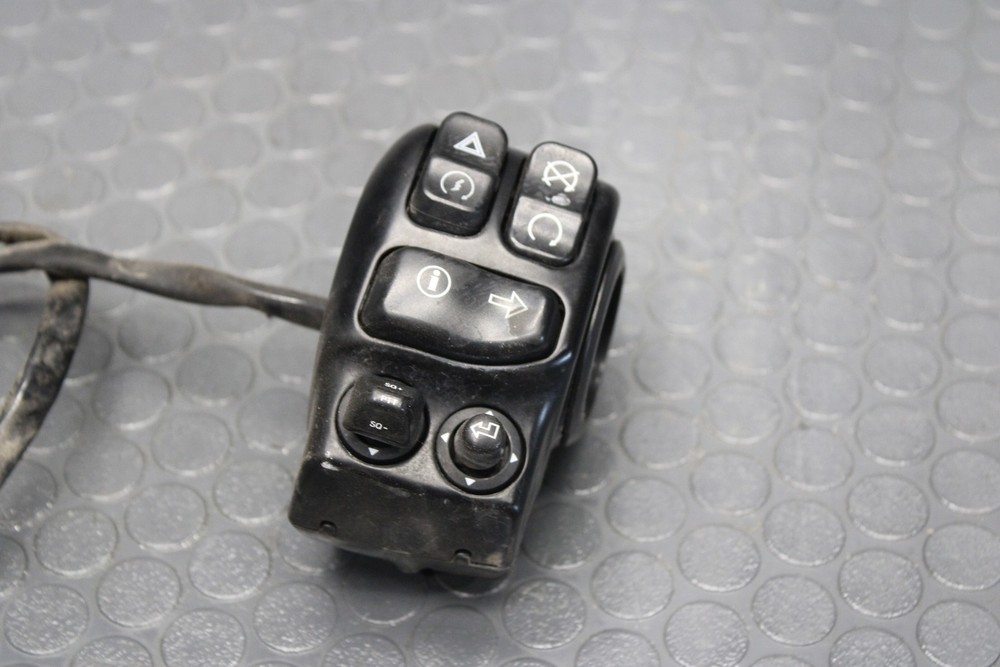 2014-2017 Harley Davidson Electra Ultra Limited Right Control Switch Pack