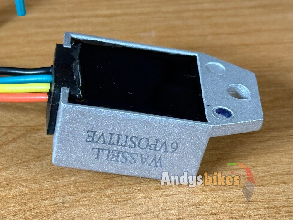 Wassell 6V Positive Earth Solid State Dynamo Regulator MCR2 RB108 E3L E3N