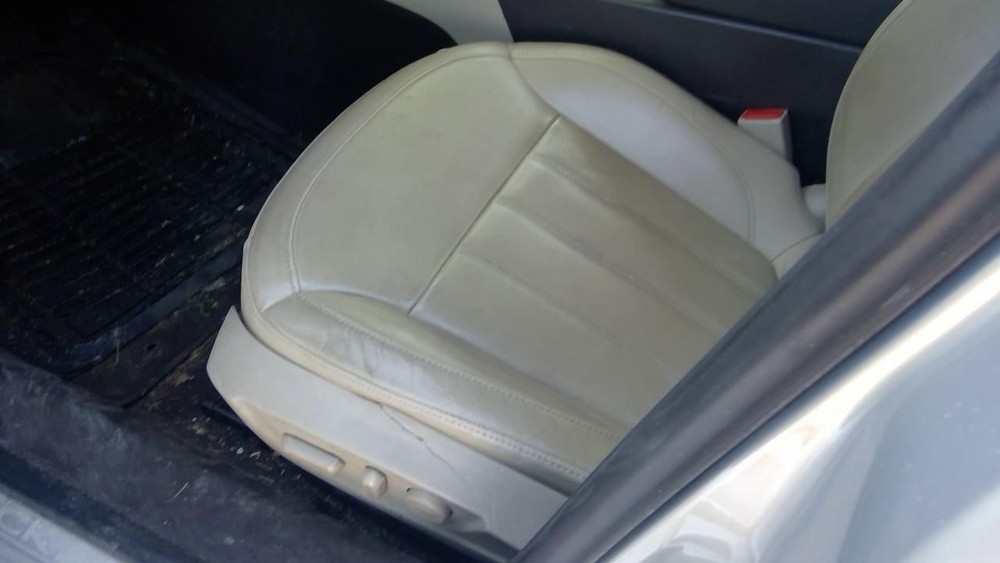 Used A/C Selector Switch fits: 2011 Buick Regal automatic and auxiliary control