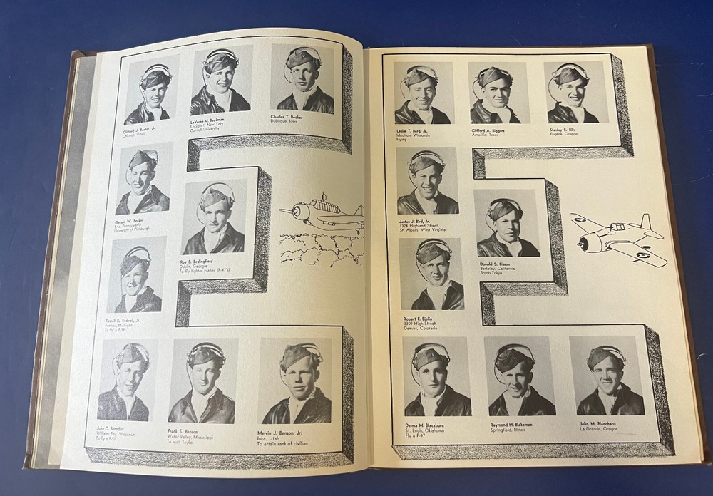 GODFELLOW ARMY AIR FIELD CLASS BOOK 44 E- BASIC FLT. TRAINING