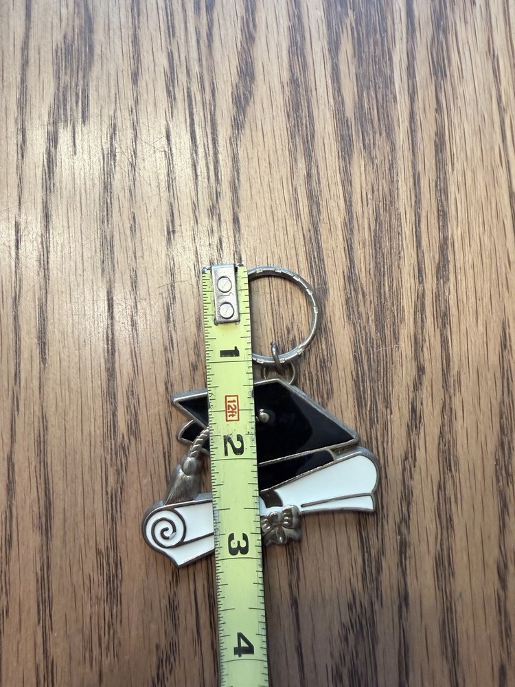 7 Graduation keychains