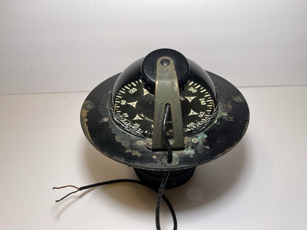 Vintage E.S. Ritchie & Sons Nautical Compass