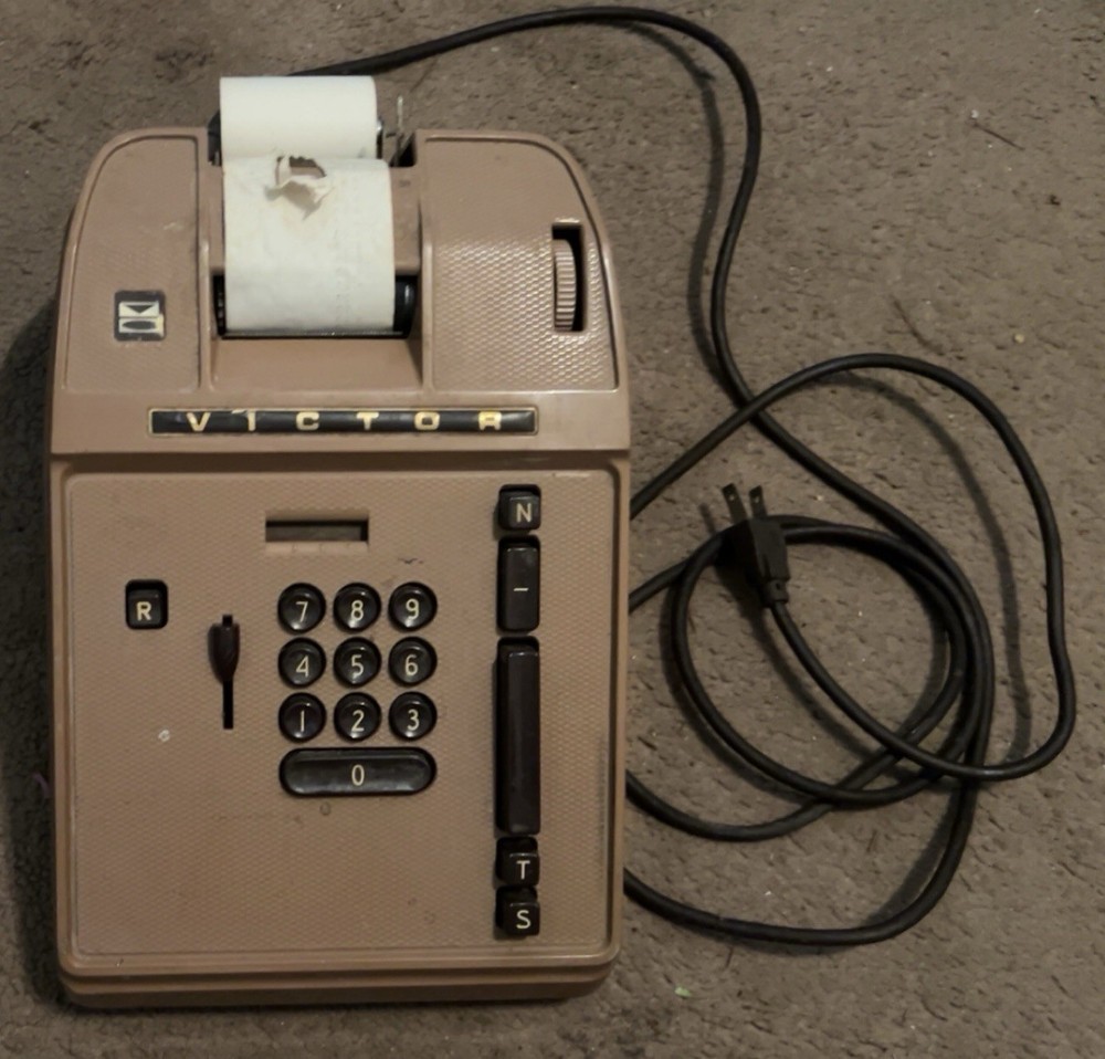 Vintage Victor Mechanical Adding Machine-Victor series 2