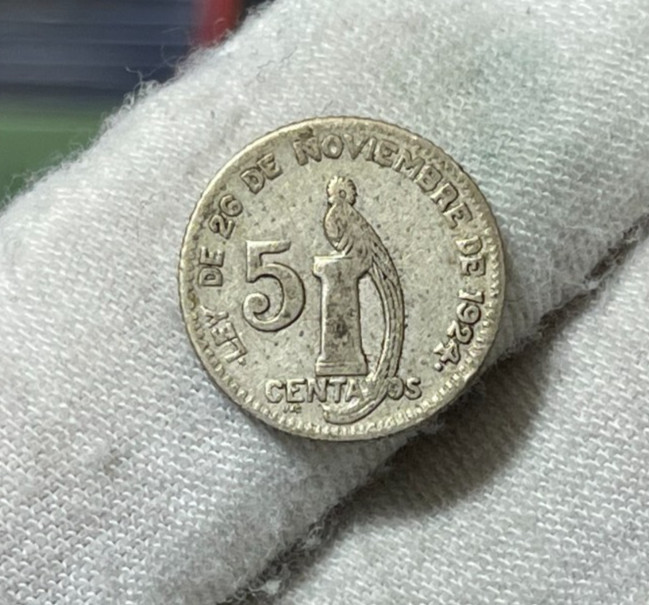 1944 Guatemala 5 Centavos Silver Coin