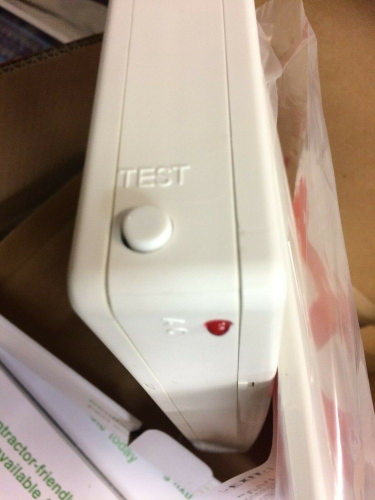 Energy Efficient Compact LED Exit Sign Damp Locations AC & DC Battery Backup