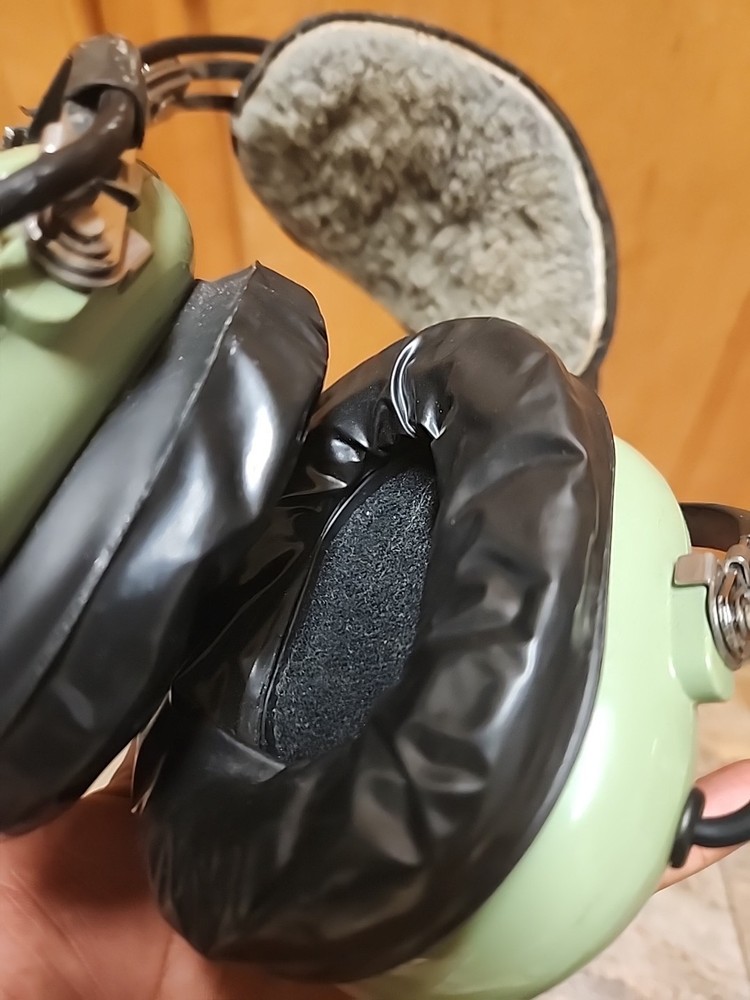 David Clark TSO-C58a Aviation Headset Model M-4 UNTESTED