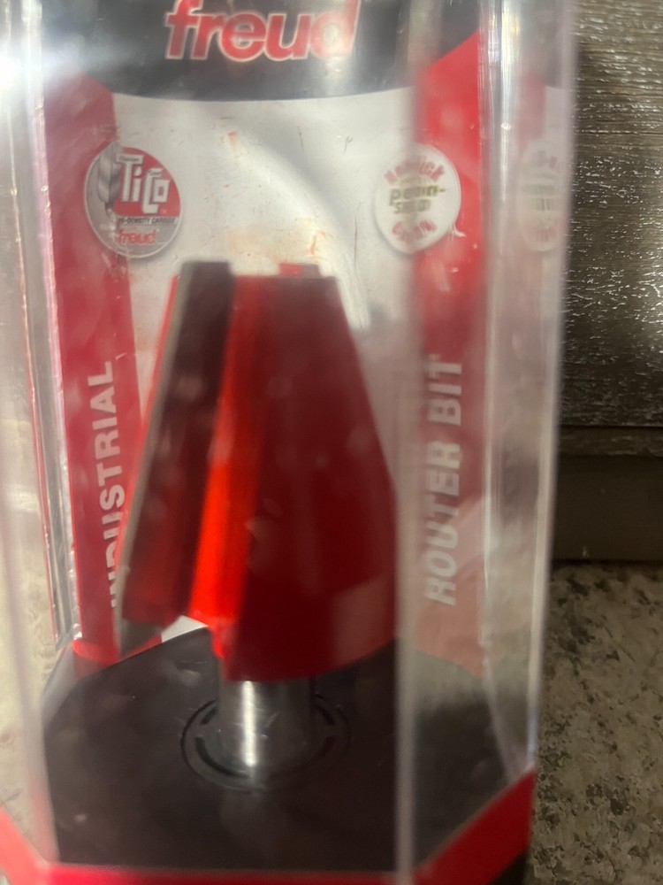 Freud 99-315 1-1/2" Diameter Vertical Raised Panel Bit
