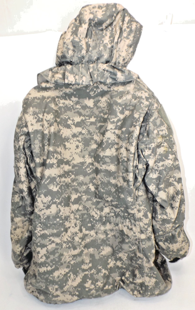 US Military Universal Pattern Camo Cold Weather Field Jacket Coat - MEDIUM-Long