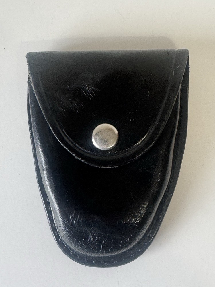 Gould & Goodrich Single Handcuff Case