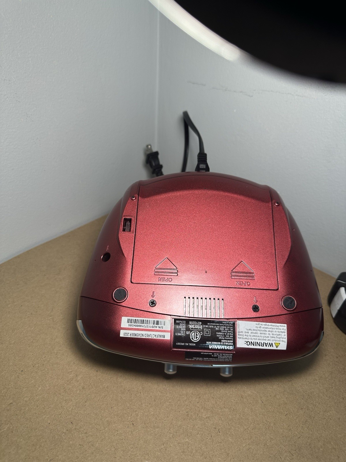 SYLVANIA SRCD211 Red Portable CD Boombox AM/FM Radio CD Player AUX In