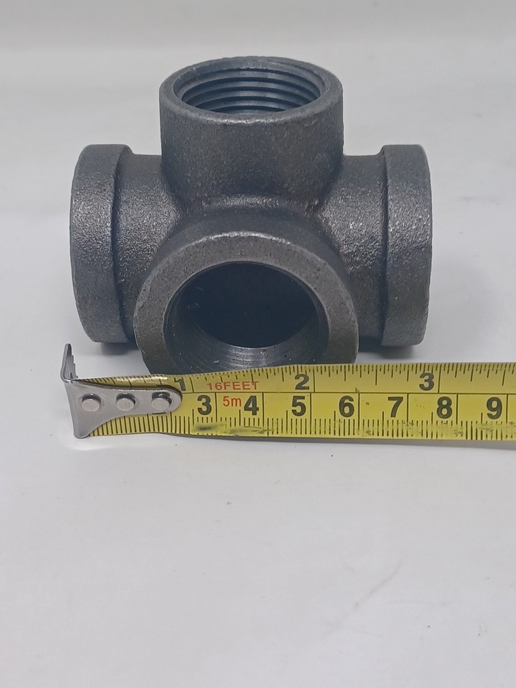 1 Tee 1" Npt Side Outlet 4 Way
