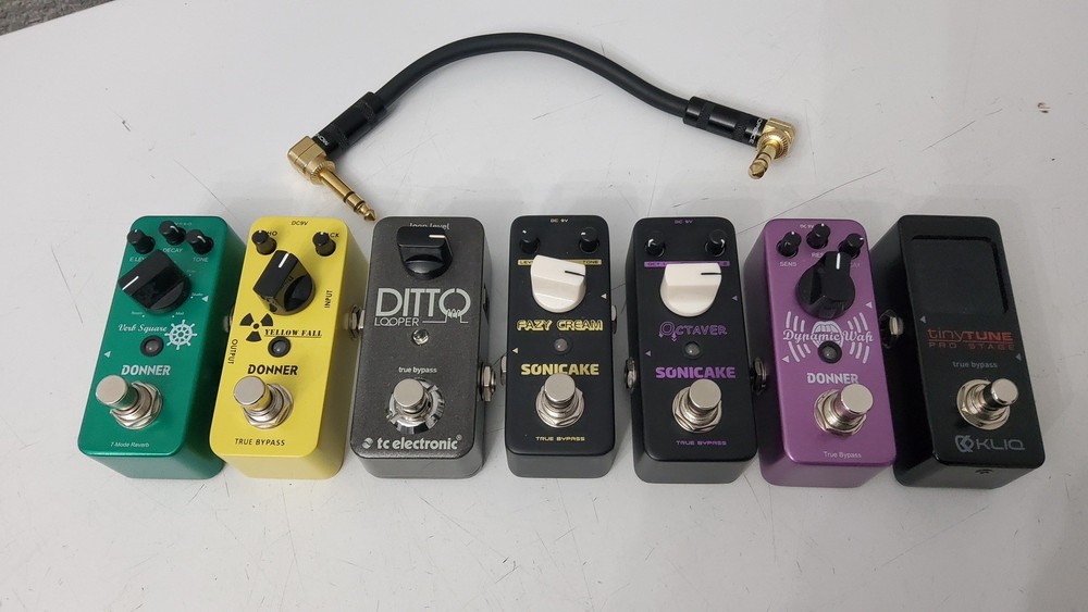 guitar effects pedal lot