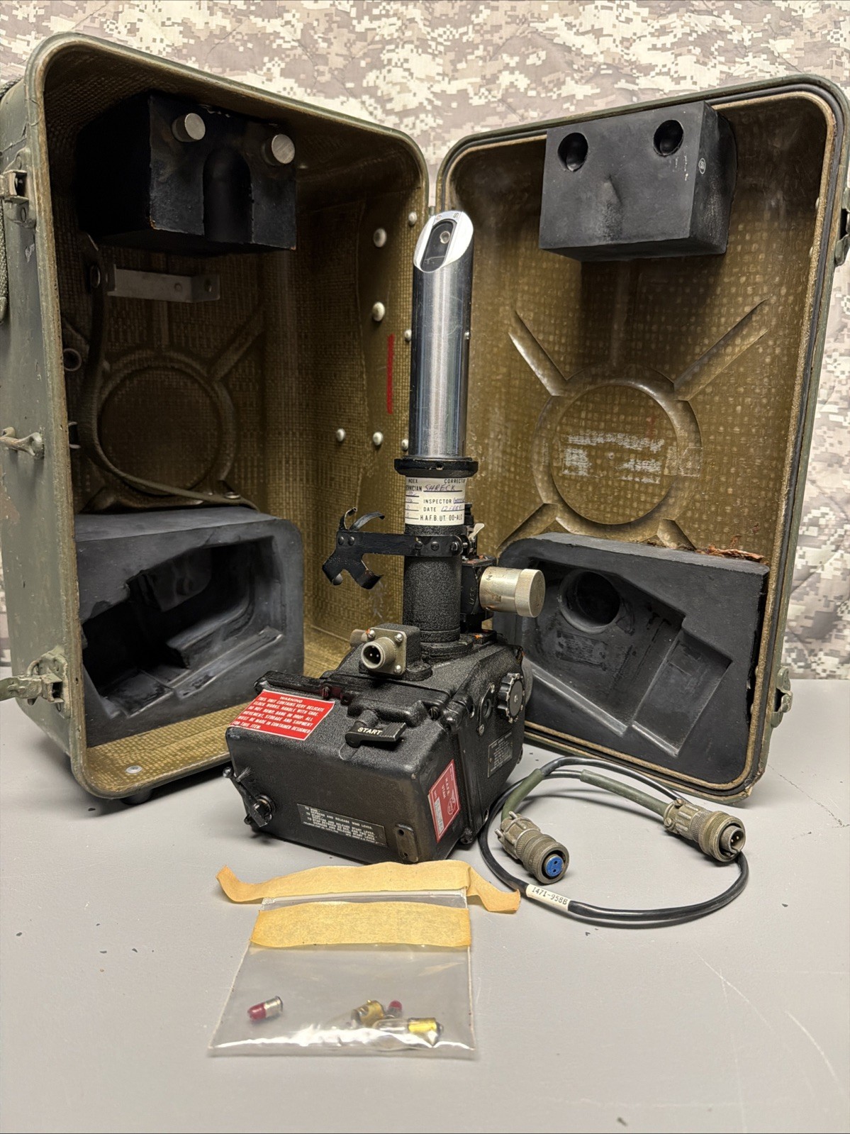 Antique Military Issue Kollsman Aircraft Periscopic Periscope Sextant & Case #03