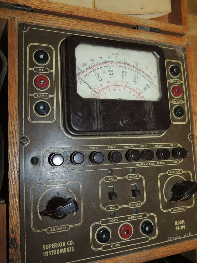 Superior Instruments PB-210 Voltmeter Multimeter in Wood Box