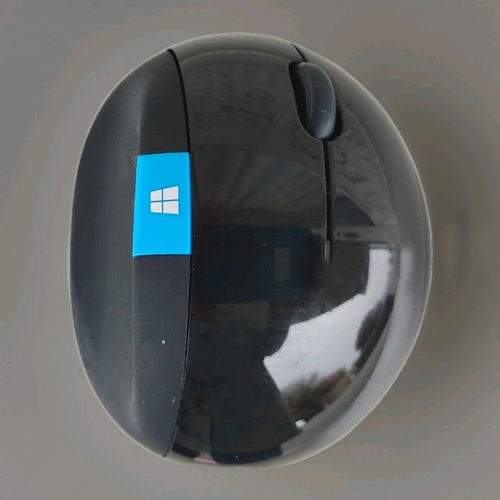 Microsoft Sculpt Ergonomic Desktop