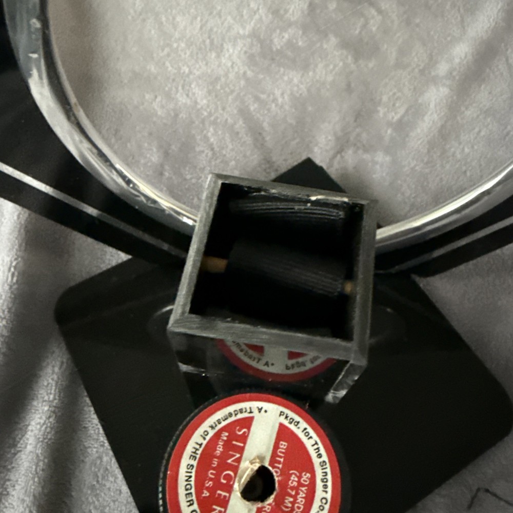 Deluxe Razor Blade Illusion