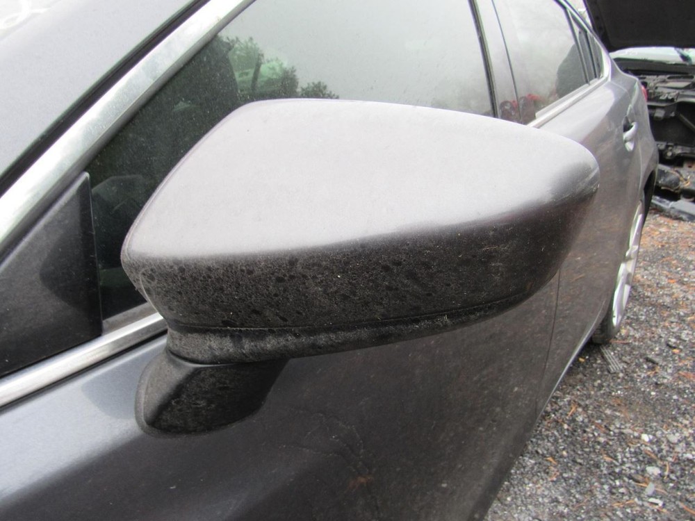 6 2016 Glove Box 1014581
