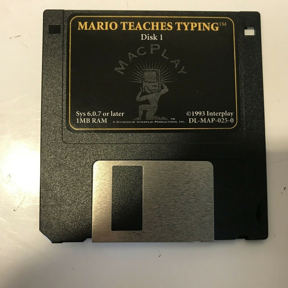 MARIO TEACHES TYPING MACPLAY Installation Disks