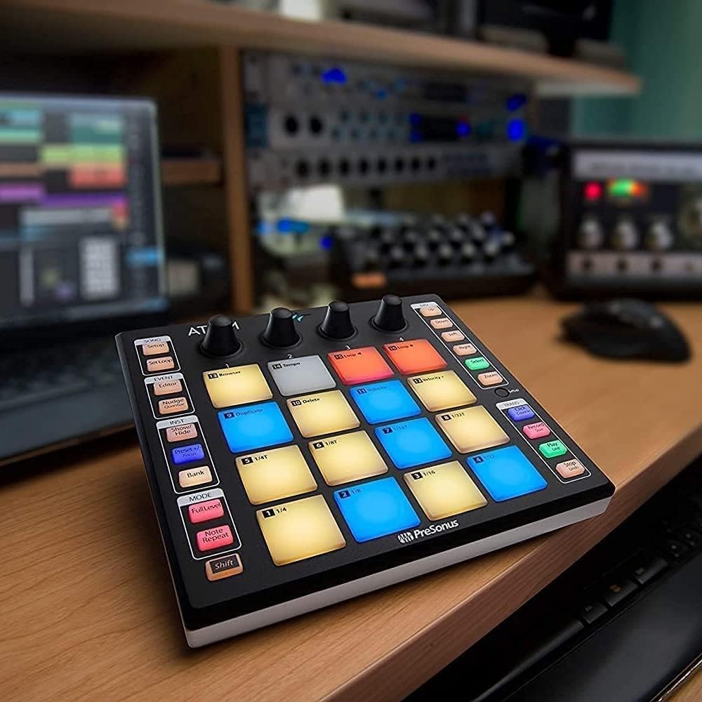 ATOM Production & Performance Pad Controller with Studio One