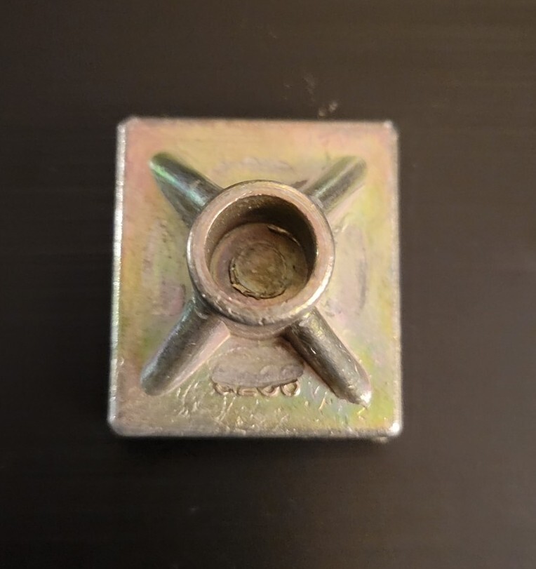 2D - 3D Discontinued Midas Leather Stamp, Attack Eagle, 8266?