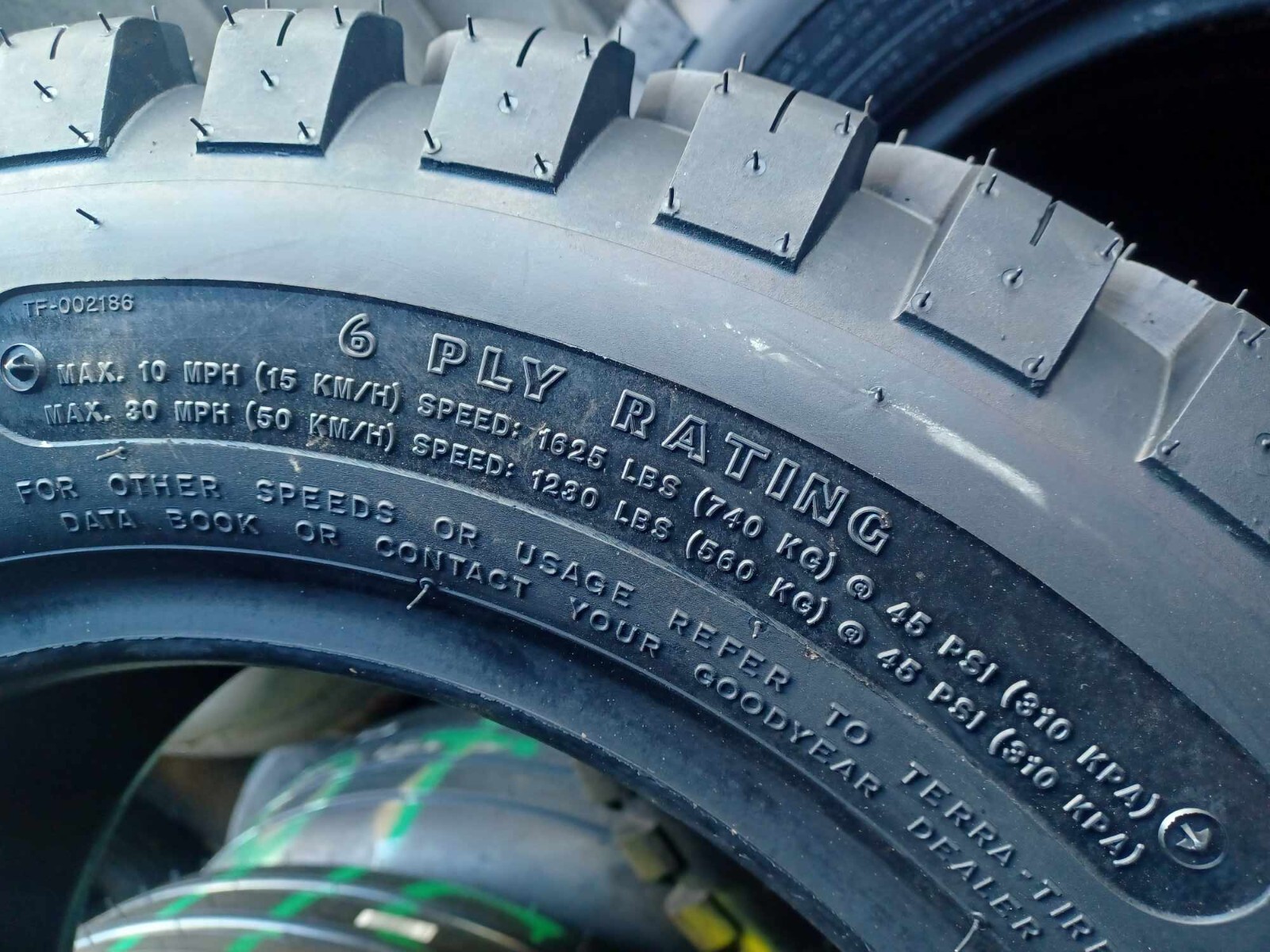 25x10.50-15 TIRE TURF HF-1 NEW OVERSTOCKS 6PLY 25105015 25 10.50 15