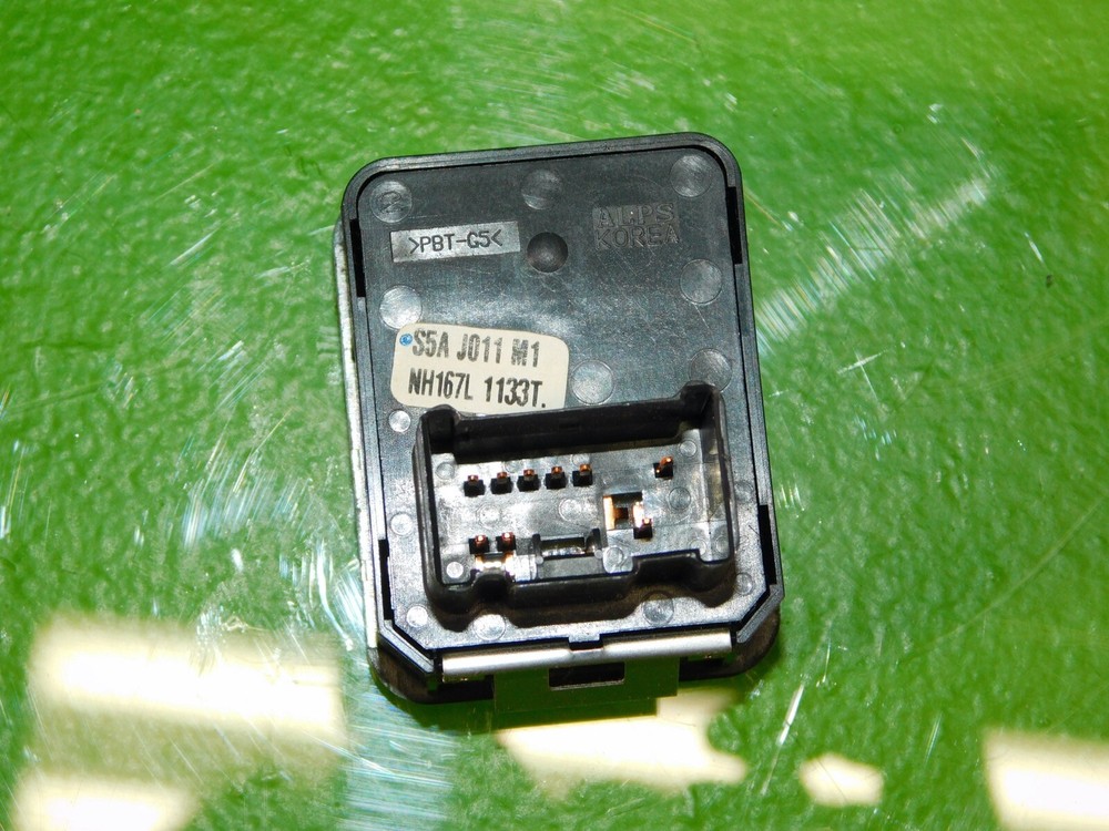 01-05 Civic OEM power mirror control dash switch button control