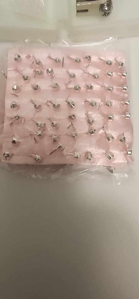Ear Piercing Gun with Studs - BRAND NEW